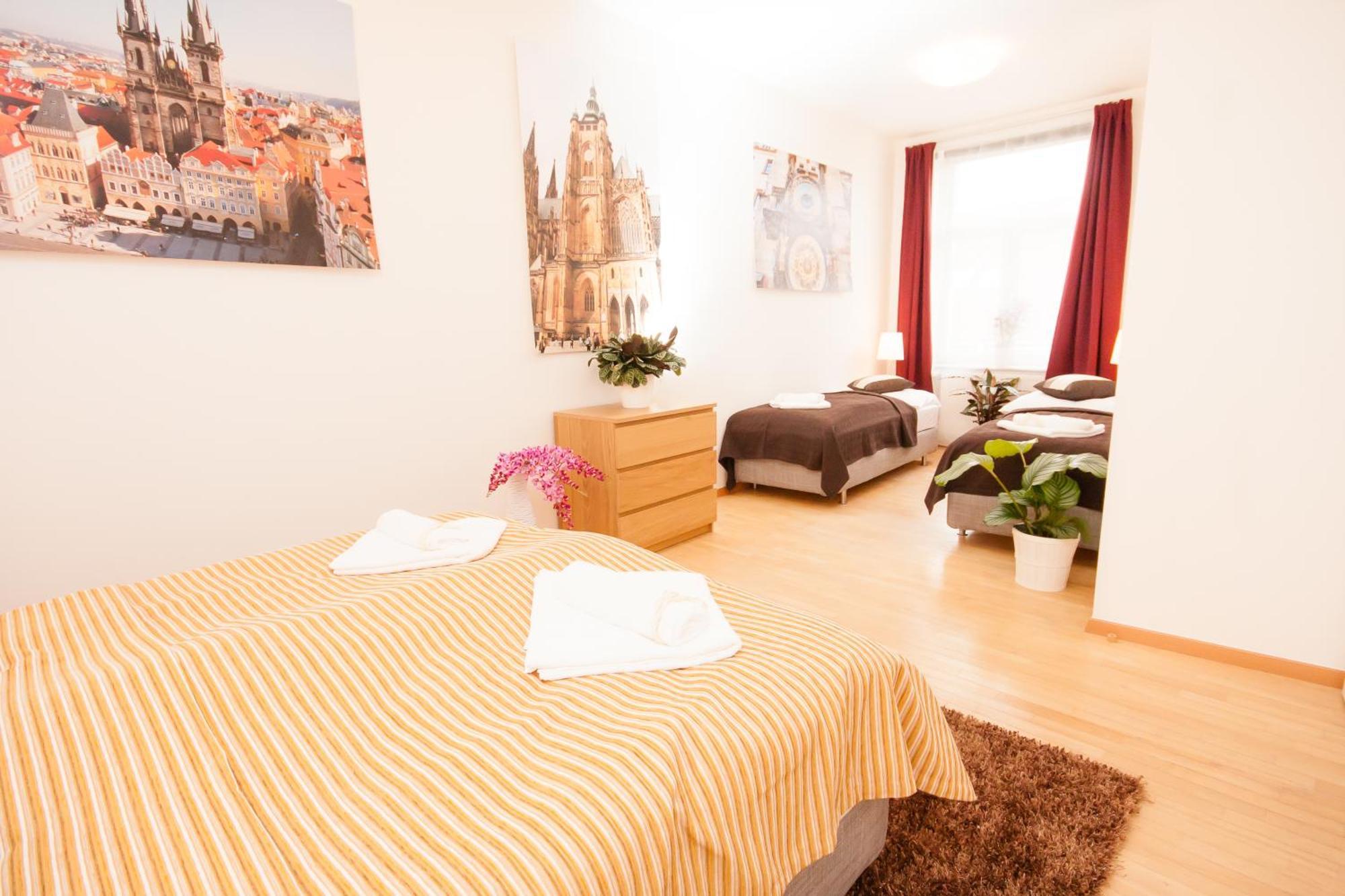 Wenceslas Square Lofts Apartment Prague Room photo