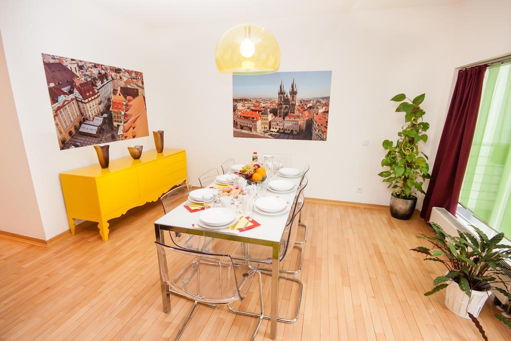 Wenceslas Square Lofts Apartment Prague Exterior photo