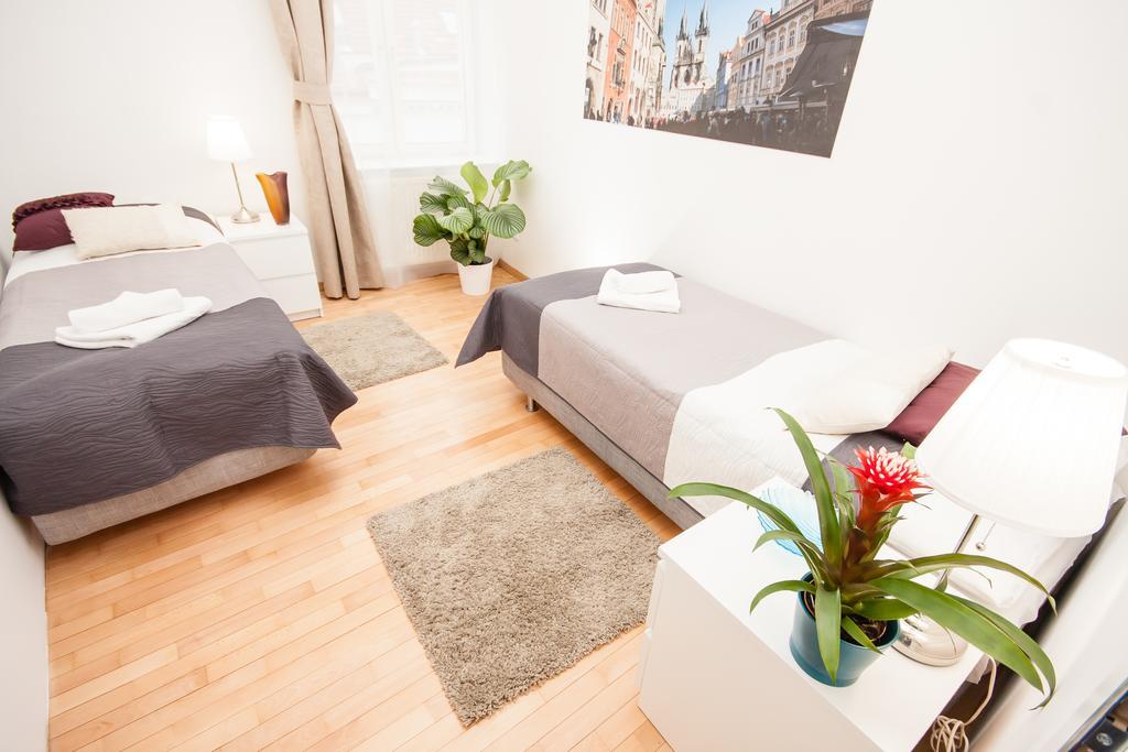 Wenceslas Square Lofts Apartment Prague Exterior photo